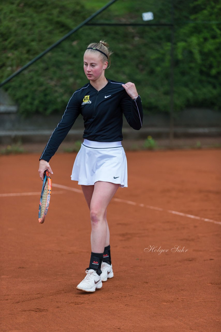 Ann-Sophie Funke 121 - NL Uhlenhorster HC - VfL Westercelle : Ergebnis: 1:8